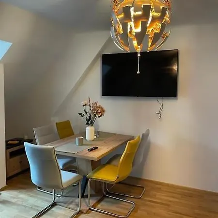 Cosy & - Wohnen Naehe Der Stadthalle Apartment